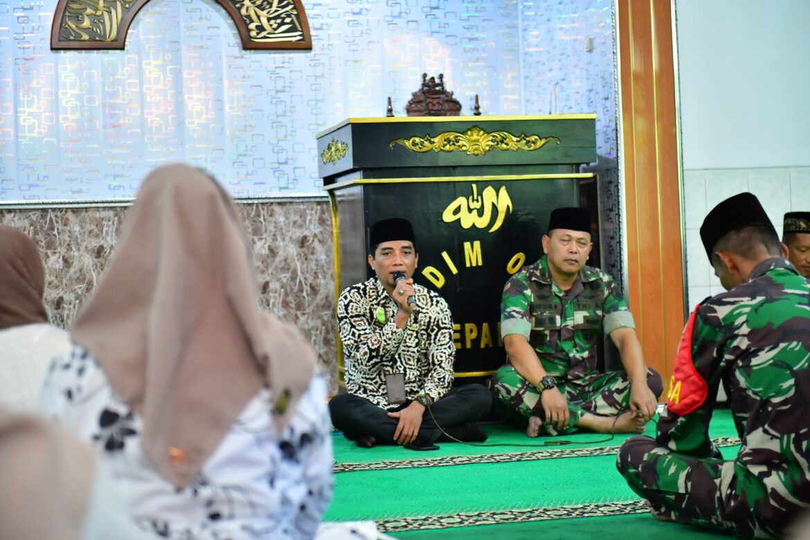 Kodim 0719 / Jepara Gelar Pengajian Peringatan Isra Mi’raj di Masjid Nurul Qodim