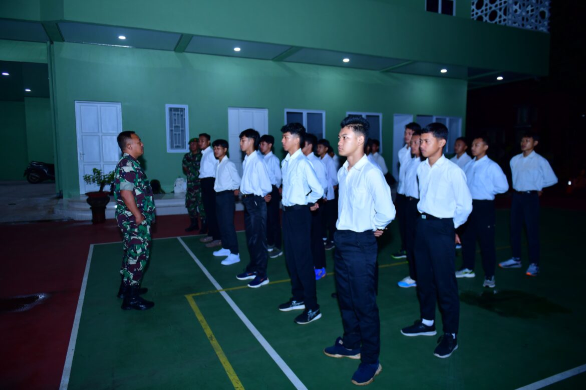 75 Anggota Program SERANI Kodim 0719 / Jepara Berangkat ke Ajendam IV / Diponegoro untuk Daftar Tamtama PK Gelombang I TA 2025