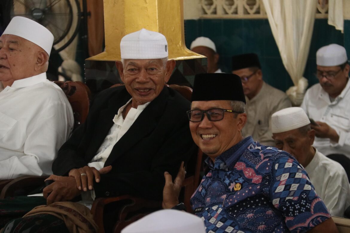 Haul Ponpes Jagasatru, Pj Wali Kota Apresiasi Peran Pesantren dalam Membangun Masyarakat Religius