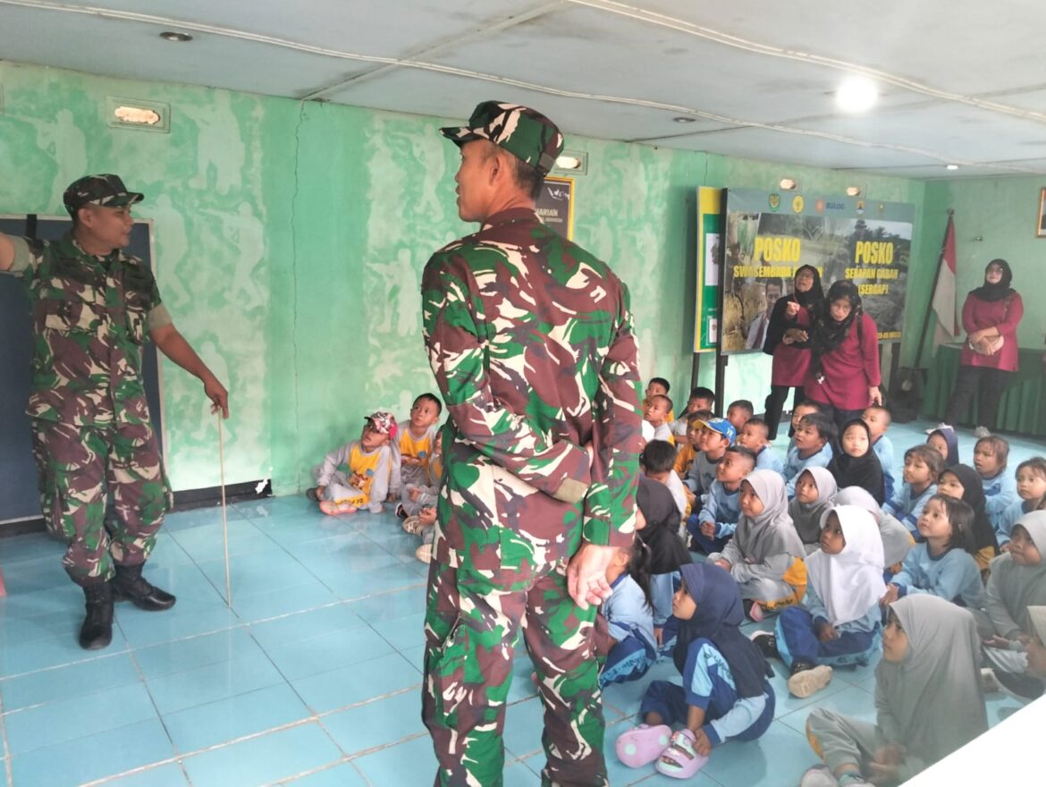 Penerimaan Kunjungan dan Edukasi Cinta TNI dan Negara Kesatuan Republik Indonesia kepada Siswa/KB Babusalam