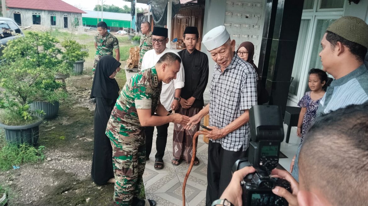Kunjungan Kerja Danrem 063 / SGJ di Masjid Al Hidayah Desa Tegal Karang Kec. Palimanan Kab. Cirebon