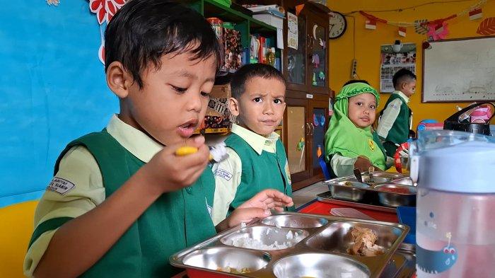 Program MBG Terus Meluas di Jajaran Korem 081/DSJ, Mampu Sasar 23.380 Pelajar