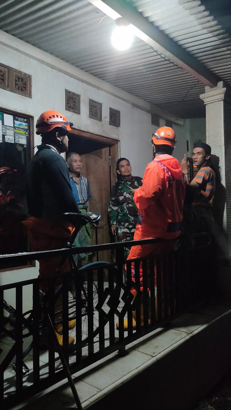 Akibat Hujan Deras Disertai Angin Kencang Rumah Warga Desa Tepusen Temanggung Porak Poranda