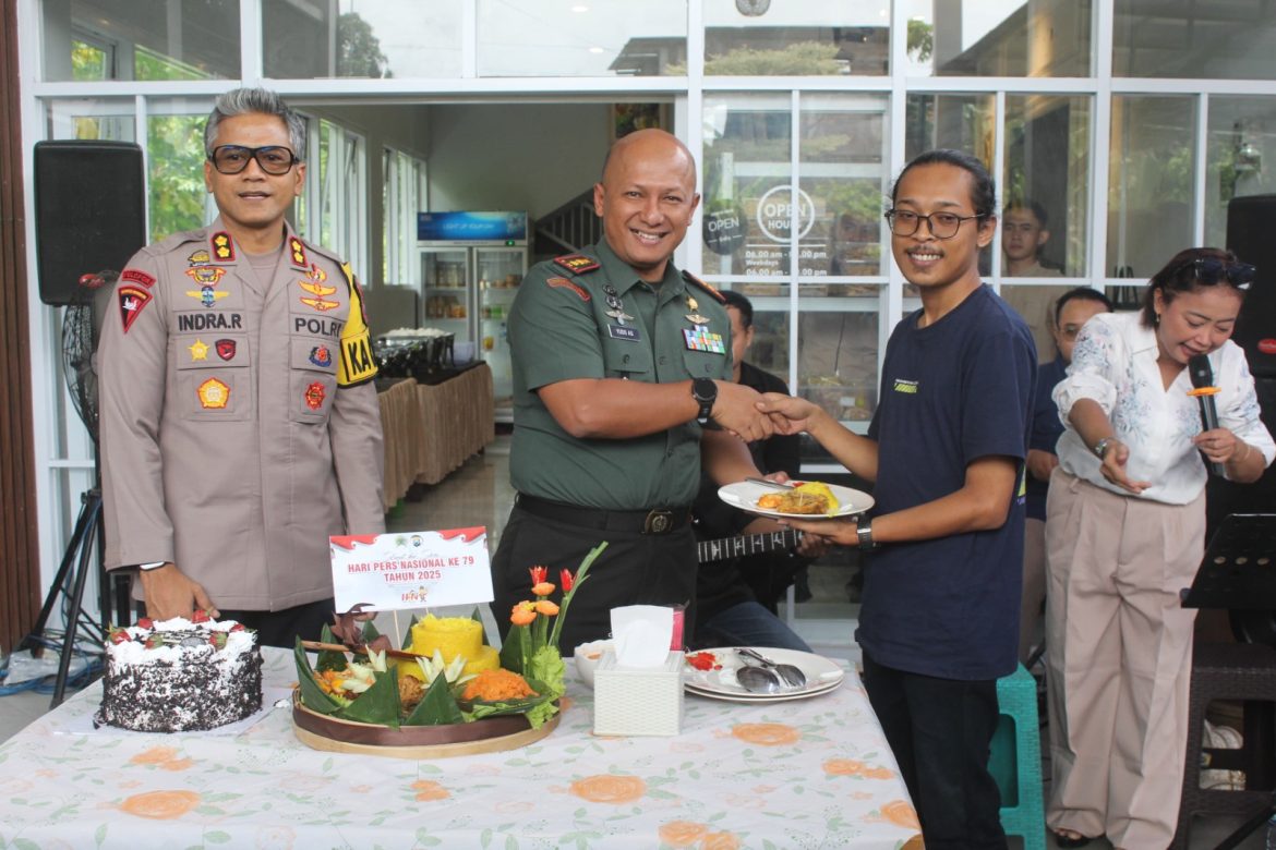 Harmonisasi TNI-Polri dan Insan Pers: Bersama Jaga Kondusivitas Trenggalek di Hari Pers Nasional