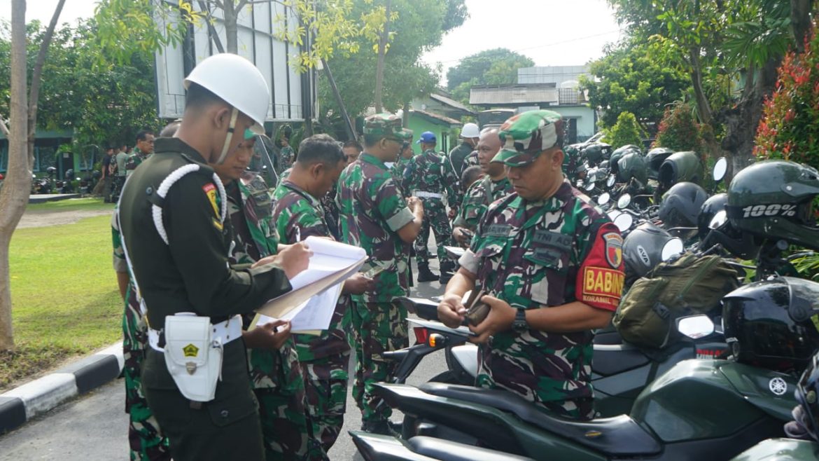 Kodim 0817/Gresik Gelar Pemeriksaan Kendaraan Dinas untuk Mencegah Pelanggaran Lalu Lintas