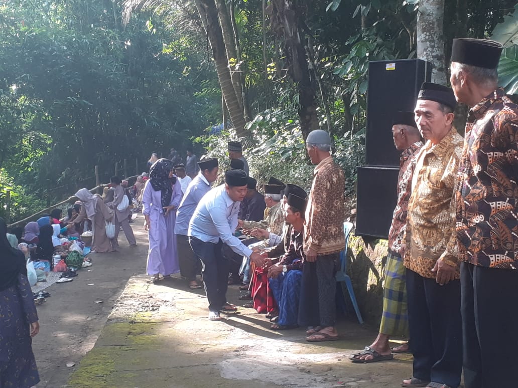 Ratusan Warga Hadiri Perti Dusun Nyadran Karangampel, Tradisi Guyub Menyambut Ramadhan