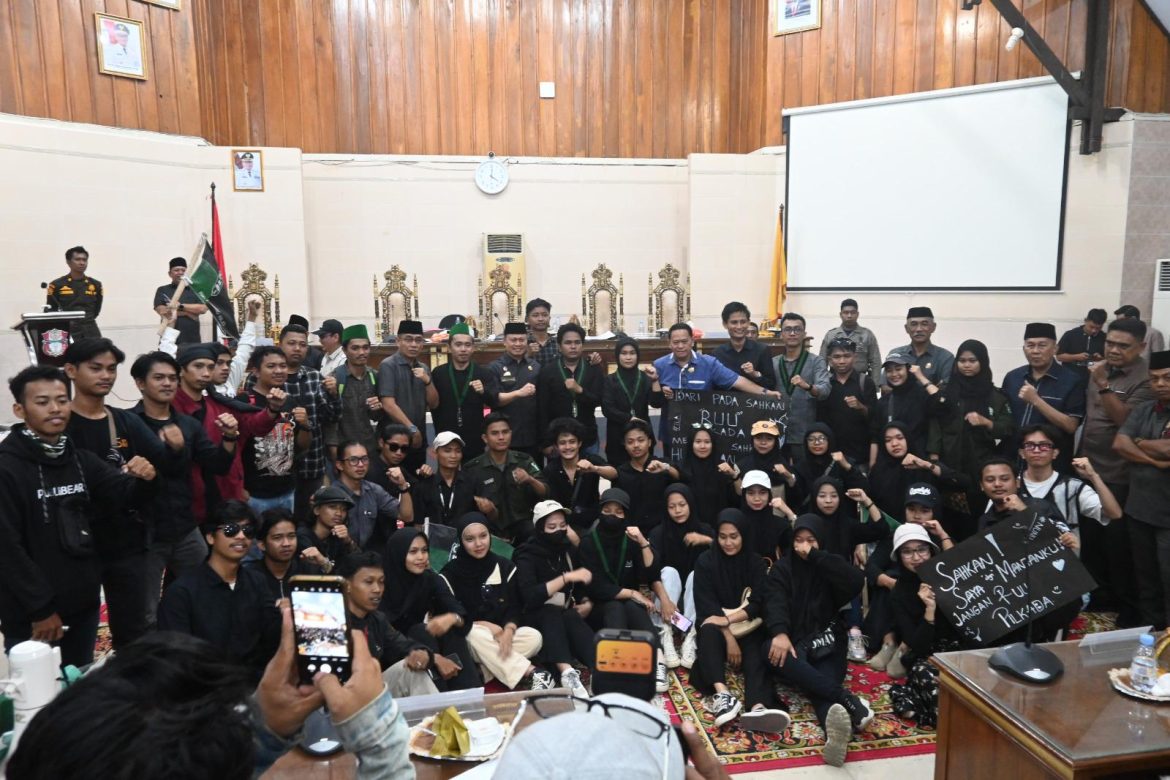 HMI Wajo: “Indonesia Gelap, Bangkit atau Tenggelam