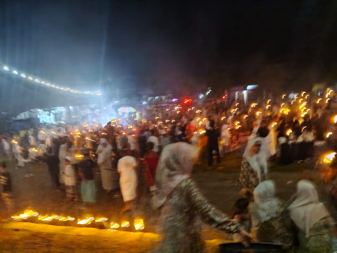 KEMERIAHAN PAWAI OBOR DI KECAMATAN MAPILLI KABUPATEN POLEWALI MANDAR SULAWESI BARAT