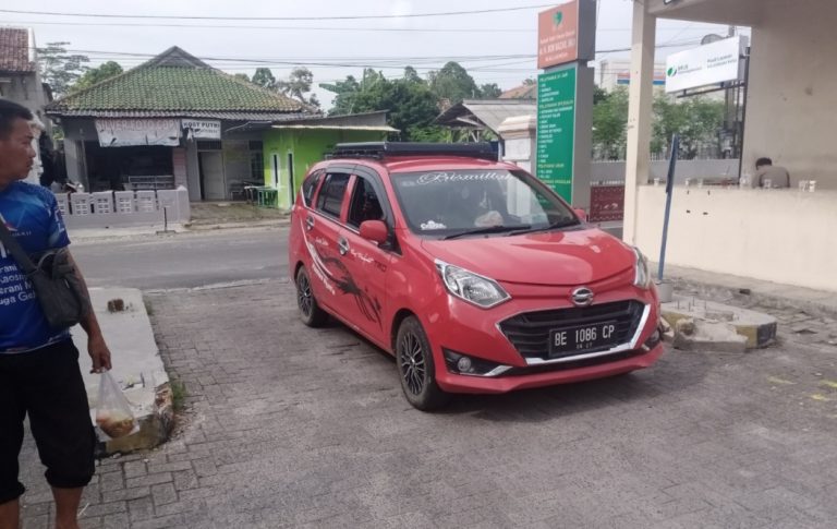 Areal Parkir RSUD Bob Bazzar Dijaga Satpol PP & Polisi, Pengunjung Masih Bebas Parkir tanpa Biaya