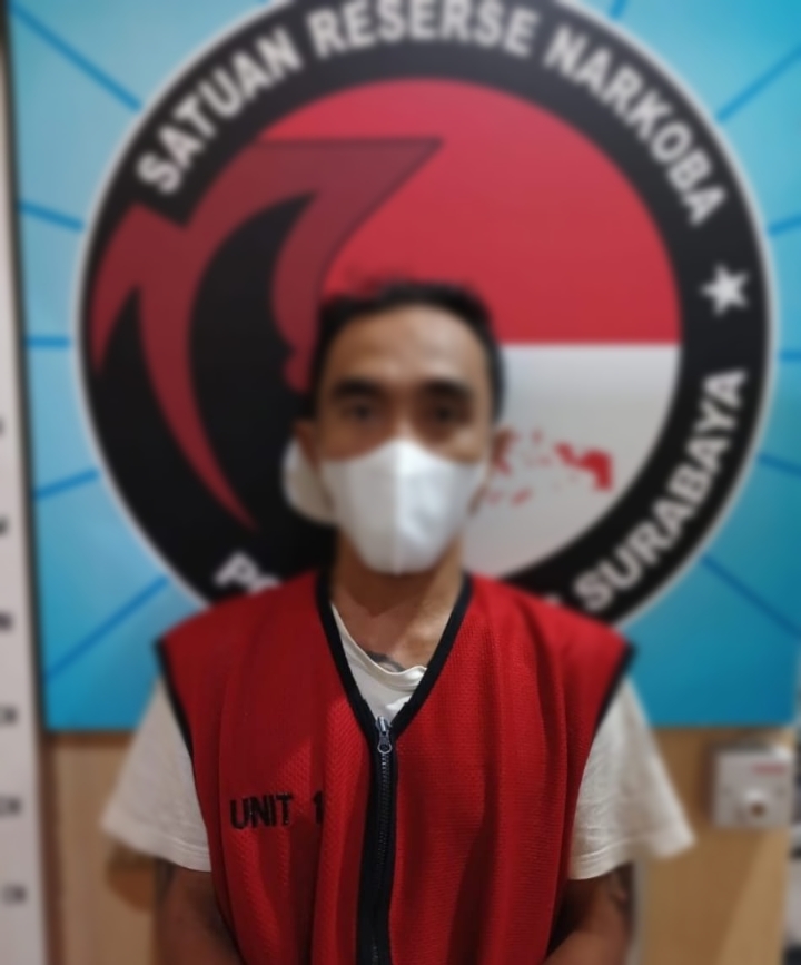 Satresnarkoba Polrestabes Surabaya Tangkap Pengedar Ganja di Pabean Cantian