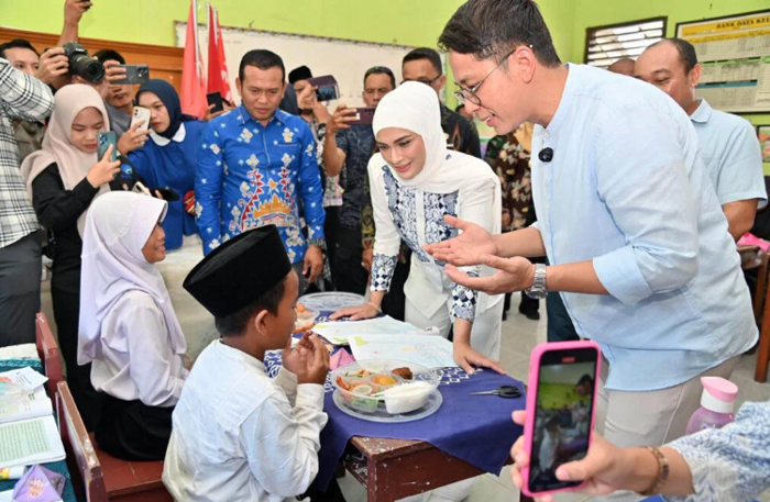 Murid SDN 1 Sidorejo Sidomulyo Antusias Sambut Program Makan Bergizi Gratis Presiden Prabowo