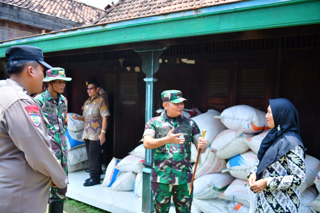 Perubahan Ketentuan Penyerapan Gabah dari Bulog Disampaikan kepada Petani Jepara, Dandim: Kebijakan yang Memberi Keuntungan untuk Petani