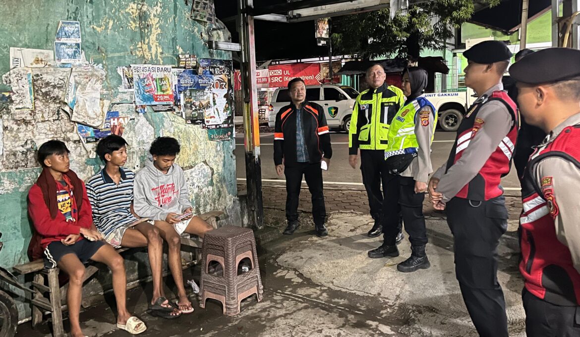 Polresta Cirebon Laksanakan Patroli Sahur Bangunkan Masyarakat dan Ciptakan Kondusivitas Selama Ramadhan