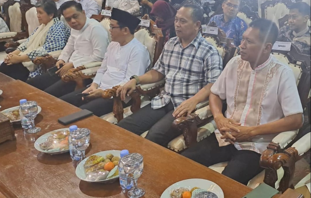 Kasdim 0719 / Jepara, Mayor Arm Syarifudin Widiarto Hadiri Buyer’s Night & Awards JIF-BW Jepara Internasional Furniture Buyer Week di Pendopo Kabupaten Jepara