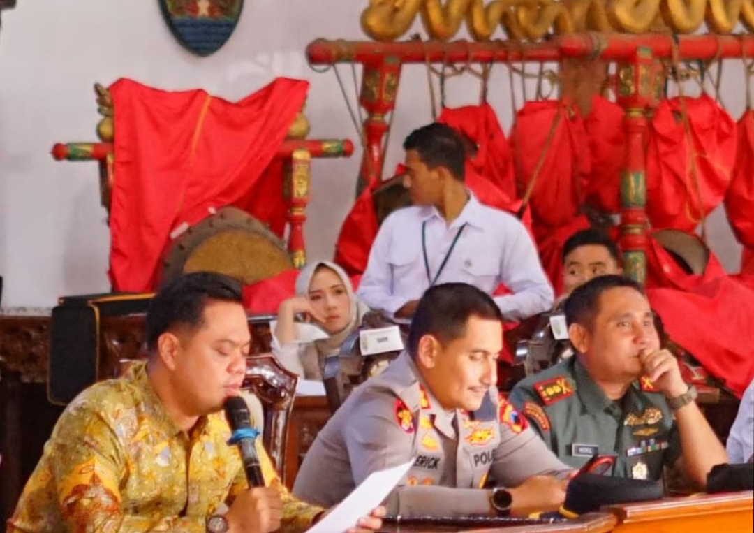 Bupati Jepara Ajak Pengusaha Dukung Program Makan Bergizi Gratis dalam Rangka Menyongsong Generasi Emas 2045, Koordinasi secara teknis berkomunikasi dengan Dandim 0719 / Jepara