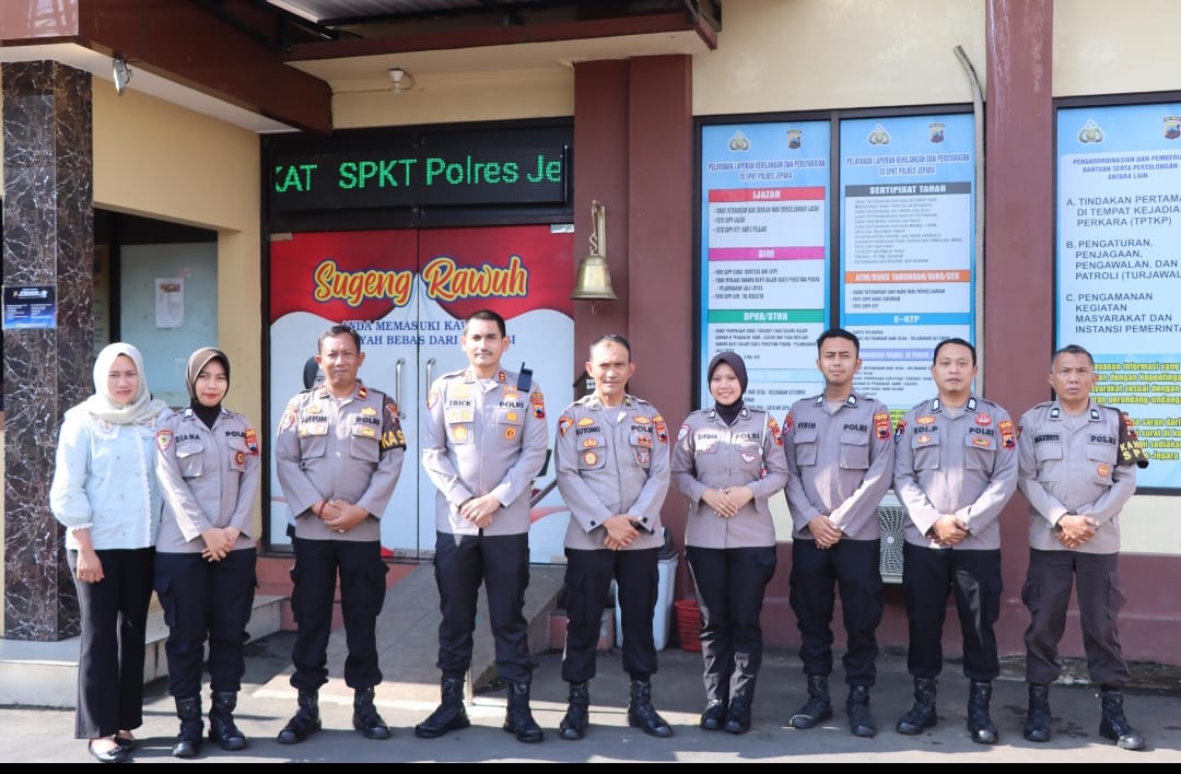 Jelang Ops Ketupat 2025, Kapolres Jepara Cek Kesiapan Layanan Call Center 110 Polri