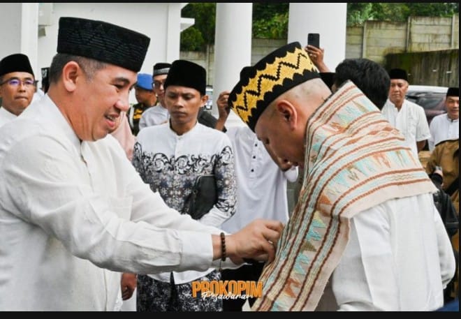 Gebernur Lampung Salurkan Beragam Bantuan Salam Safari Ramadhan di Kabupaten Pesawaran