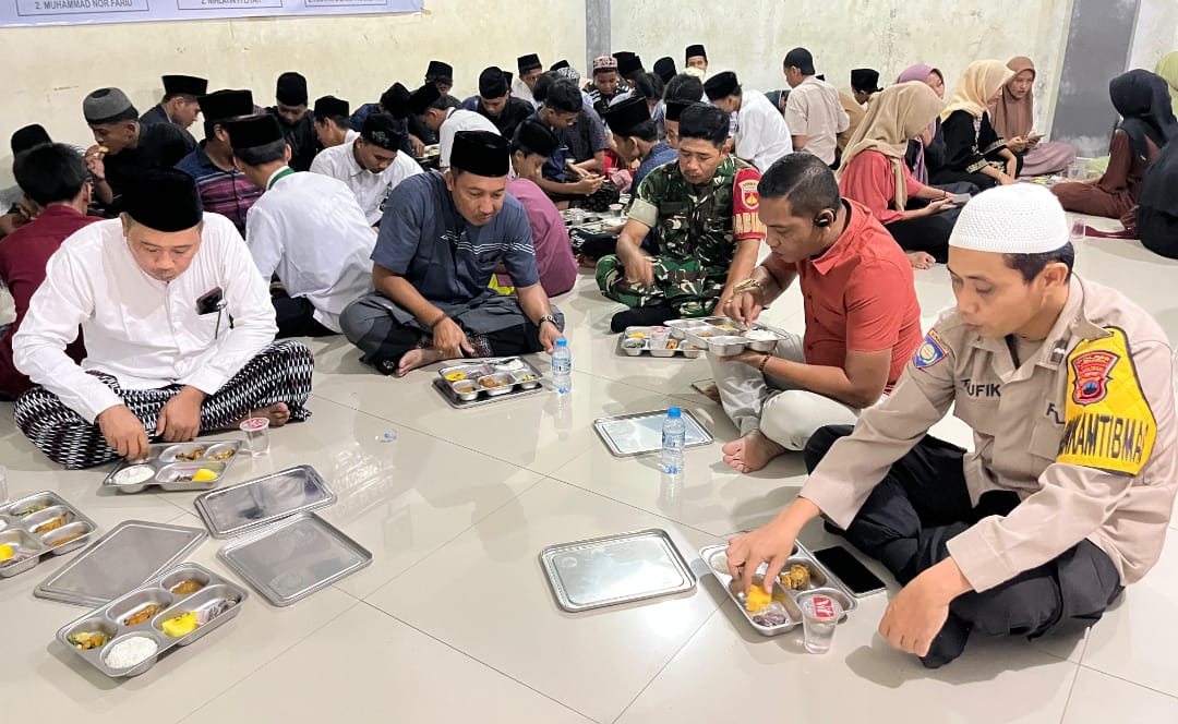 Danramil 11 / Tahunan Lettu Inf Edi Sulistiyono Laksanakan Pendampingan Makan Bergizi dari BGN di MA dan MTS Zumrotul Wildan