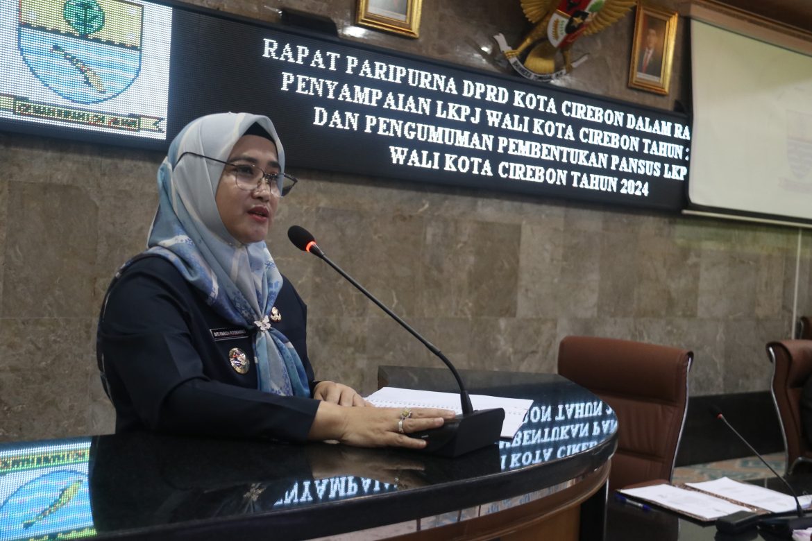 Wakil Wali Kota Sampaikan LKPJ 2024 dalam Rapat Paripurna DPRD