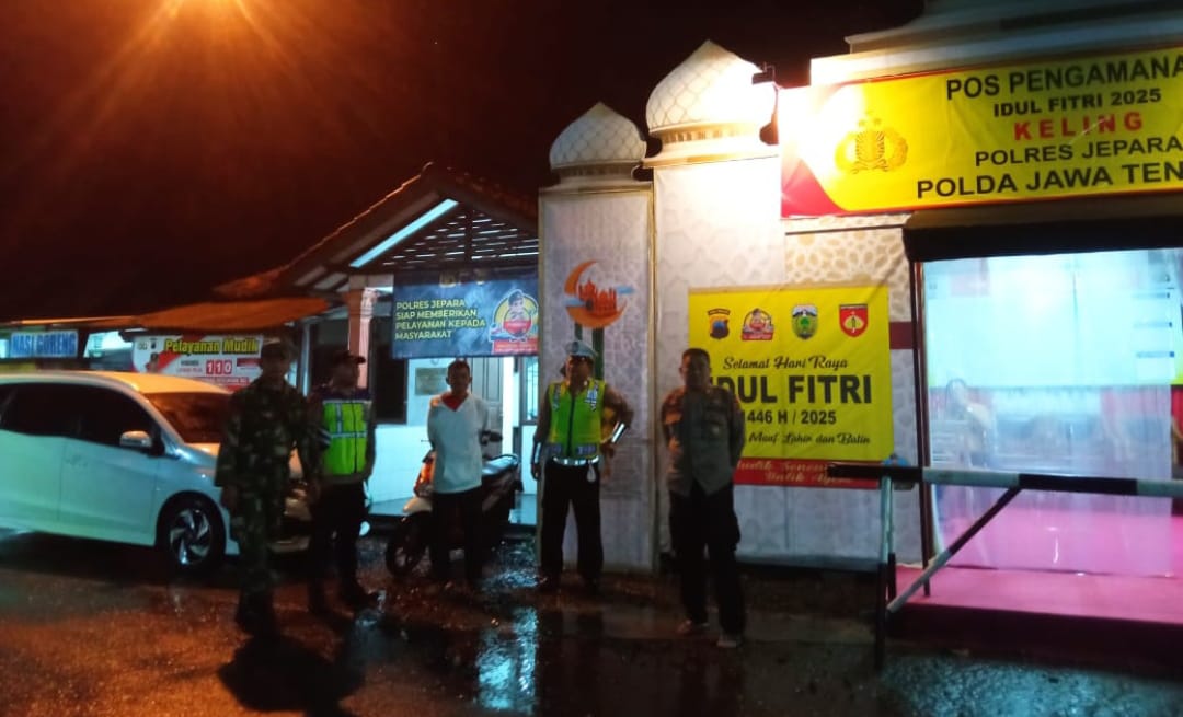 Anggota Koramil 08 / Keling, Kodim 0719 / Jepara Bersama Polsek Keling Laksanakan Patroli Keamanan Selama Bulan Suci Ramadhan
