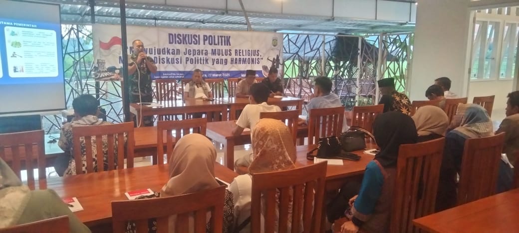 Kasdim 0719 / Jepara Hadiri Diskusi Politik “Mewujudkan Jepara MULUS, Religius, melalui Diskusi Politik yang Harmoni”