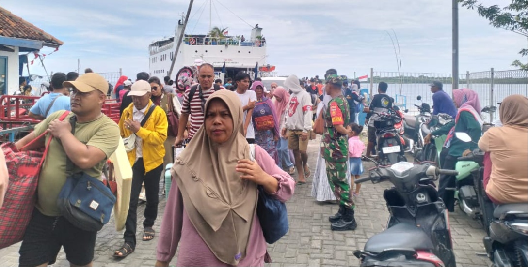 Update Arus Mudik 29 Maret 2025: Arus Mudik Mulai Terlihat di Pelabuhan Kartini, Kodim 0719 / Jepara Siap Amankan