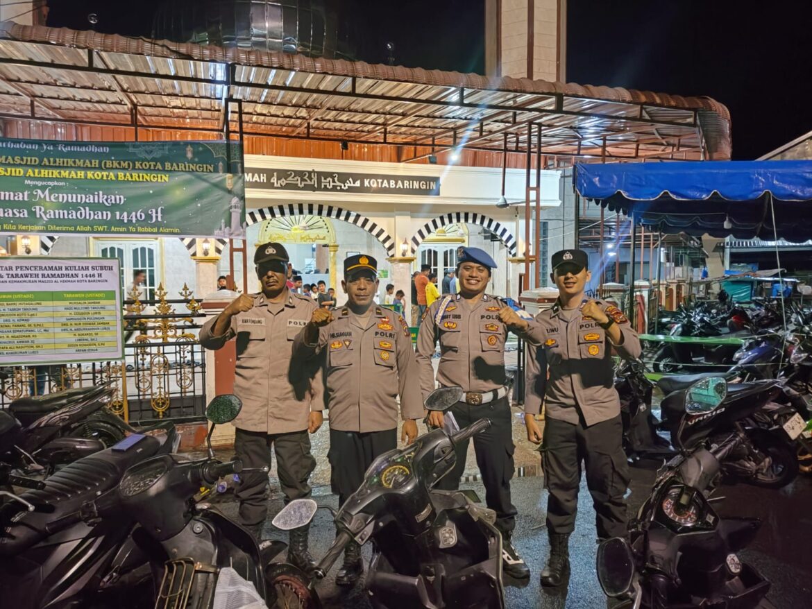 Patroli Dan Pengamanan Di Masjid, Polres Sibolga Pastikan Jemaah Sholat Taraweh Nyaman