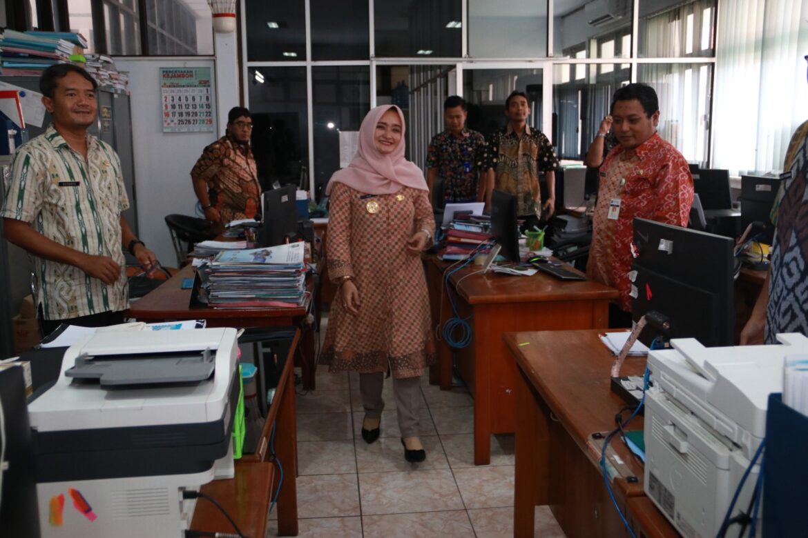 Wakil Wali Kota Tegal Sambangi OPD di Lingkungan Balai Kota, 