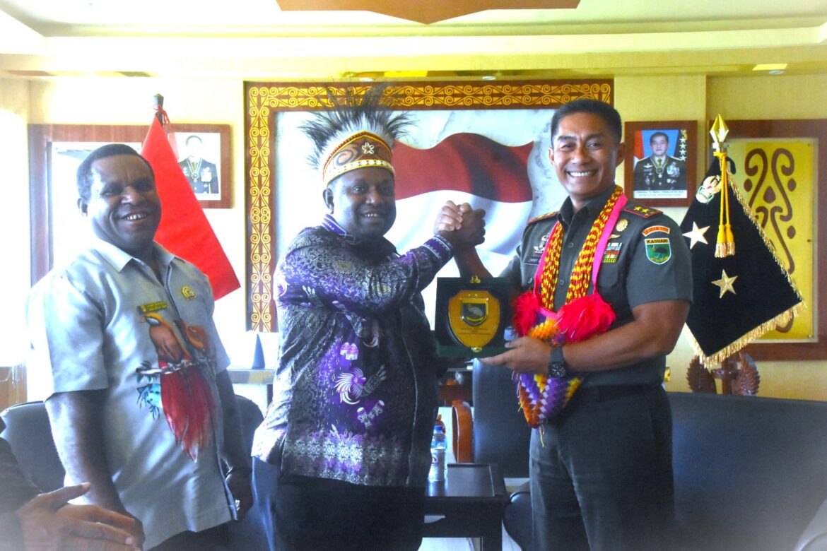 Pangdam Kasuari Terima Audiensi MRPB “Kolaborasi Memajukan Papua Barat”