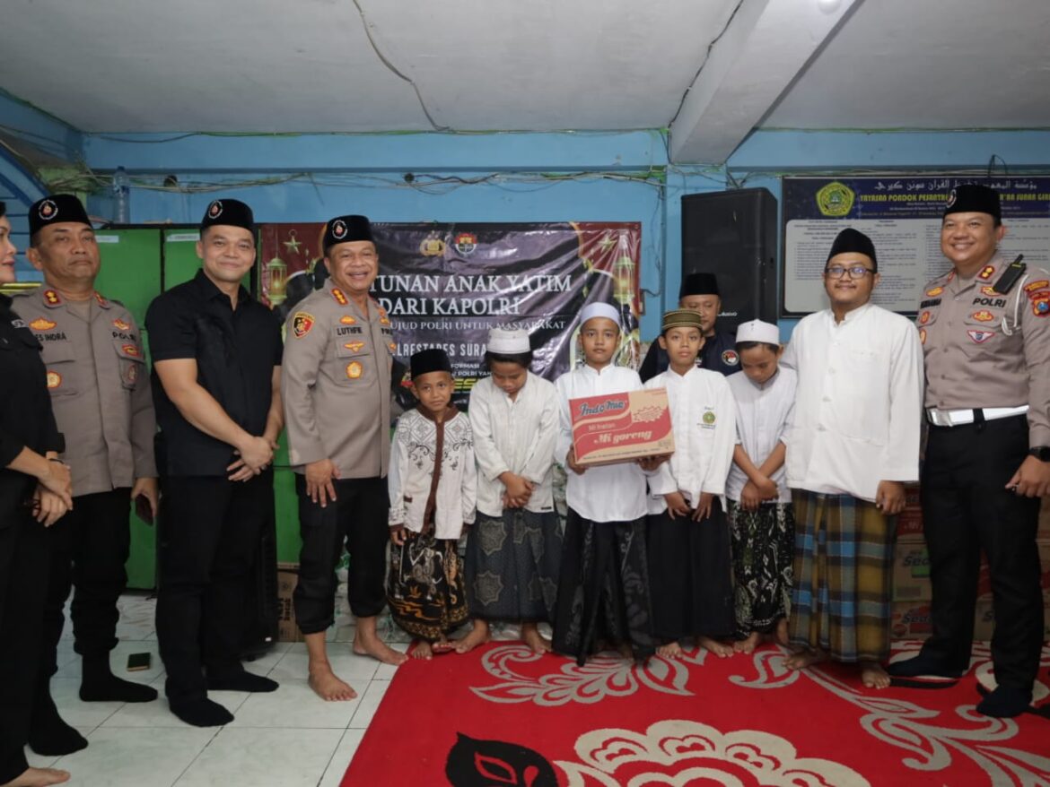Tebarkan Kepedulian di Bulan Suci Ramadhan, Kapolrestabes Surabaya Gelar Bhakti Sosial di Ponpes Tahfidhul Qur’an Sunan Giri