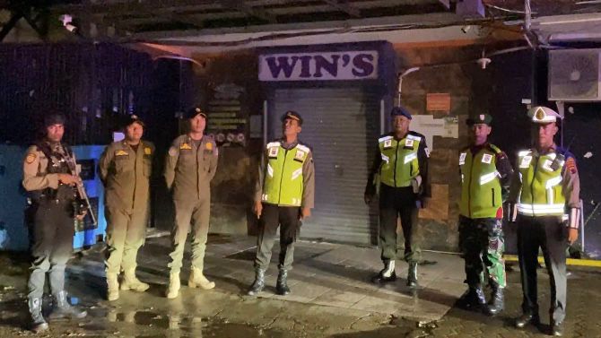 Pastikan Sudah Mematuhi Aturan, Polres Tegal Kota Gelar Patroli ke Sejumlah Tempat Hiburan*