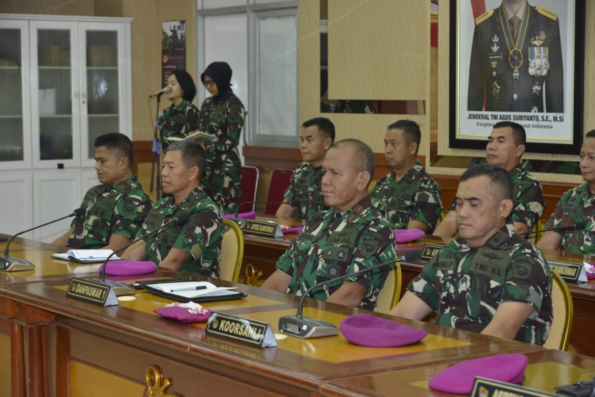 Danpasmar 1 Ikuti Pemeriksaan dan Courtesy Call Dari BPK RI di Mako Kormar