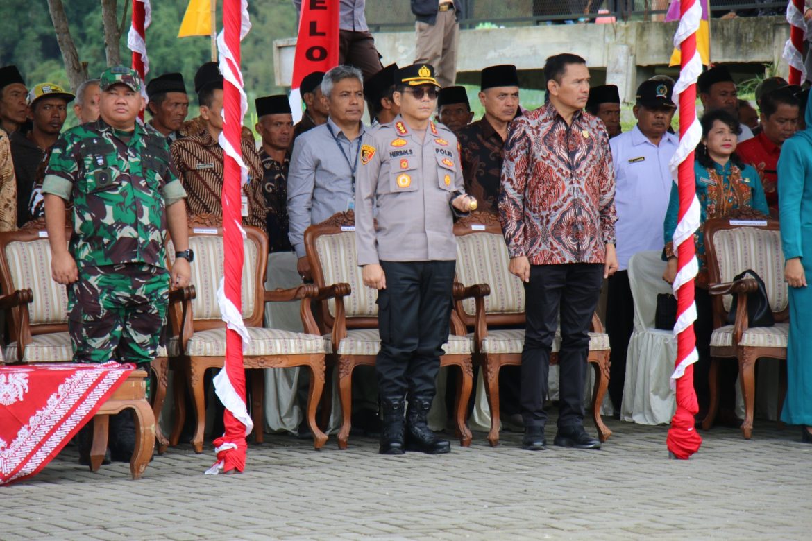 Kapolresta Magelang Hadiri Penutupan TMMD Reguler Ke-123 TA 2025