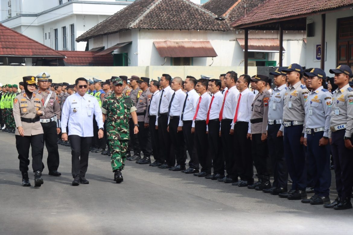 Apel Gelar Pasukan Operasi Ketupat Candi 2025 Polres Magelang Kota