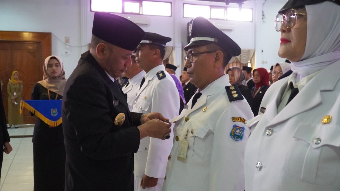 Dedy Yon Lantik 36 Pejabat di Lingkungan Pemkot Tegal