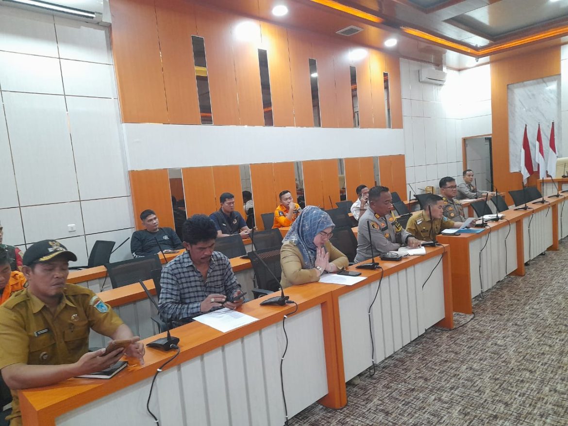 Kapolsek Indralaya Ikuti Rapat Koordinasi Bahas Pengamanan Wisata Air Speed Boat Saat Idul Fitri 1446 H*