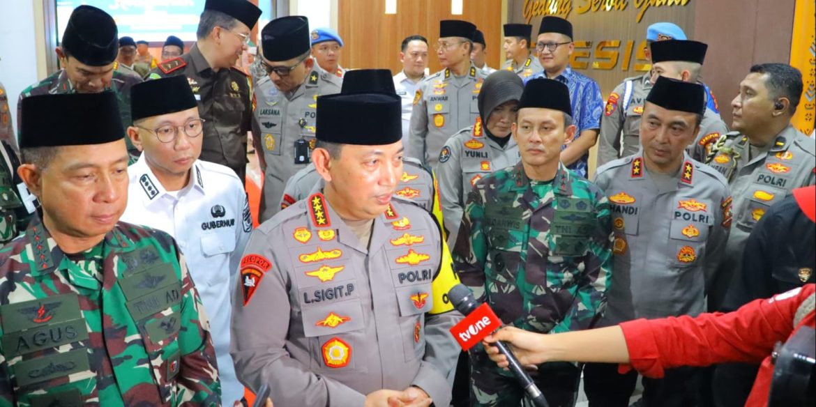 Perkuat Silaturahmi, Kapolri-Panglima TNI Hadiri Safari Ramadhan di Polda Lampung