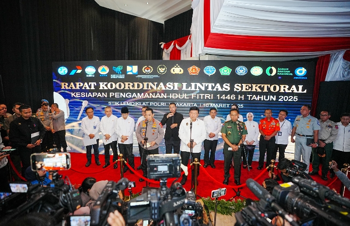 Beri Pelayanan Maksimal Saat Mudik, Polri Buka Hotline 110