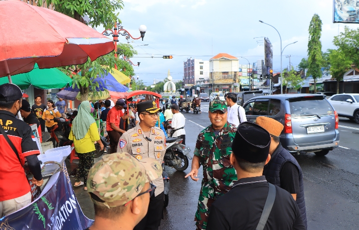 Soliditas TNI Polri di Ngawi Gelar Patroli Ngabuburit Jaga Kamtibmas
