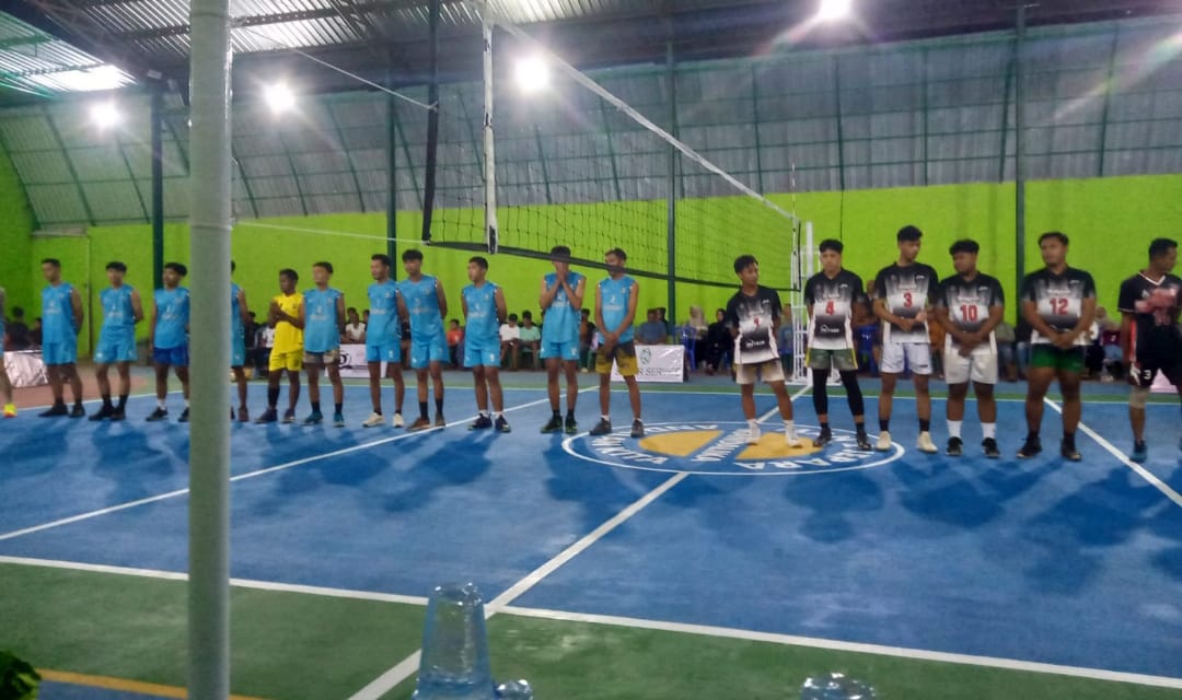 Babinsa Kodim 0719 / Jepara, Sertu Muhammad Junedi Hadiri Pembukaan Turnamen Bola Voli “Mandalika Cup” dalam Rangka Harlah MAN 2 Jepara ke-28