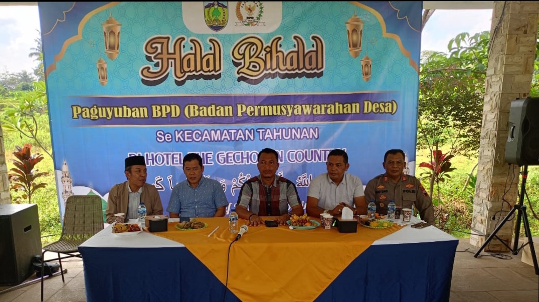 Danramil 11 / Tahunan Hadiri Halal Bihalal Petinggi dan BPD se-Kecamatan Tahunan