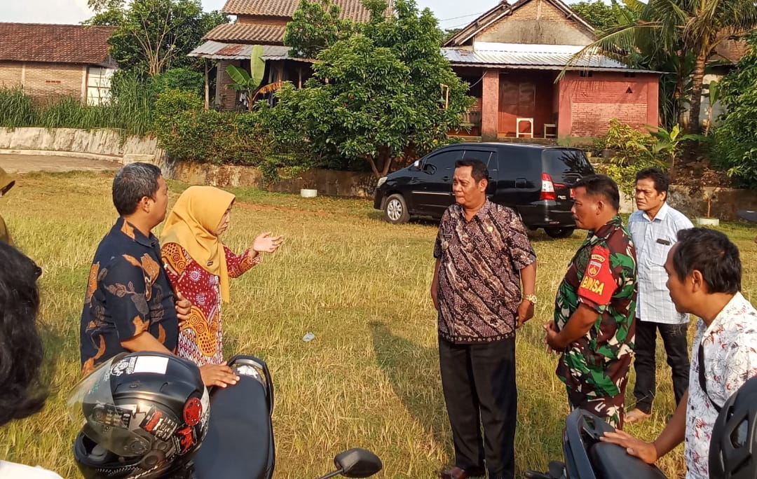 Babinsa Koramil 11 / Tahunan Dampingi Tim Gabungan Cek Kesiapan Lokasi TMMD ke-124 di Desa Kecapi