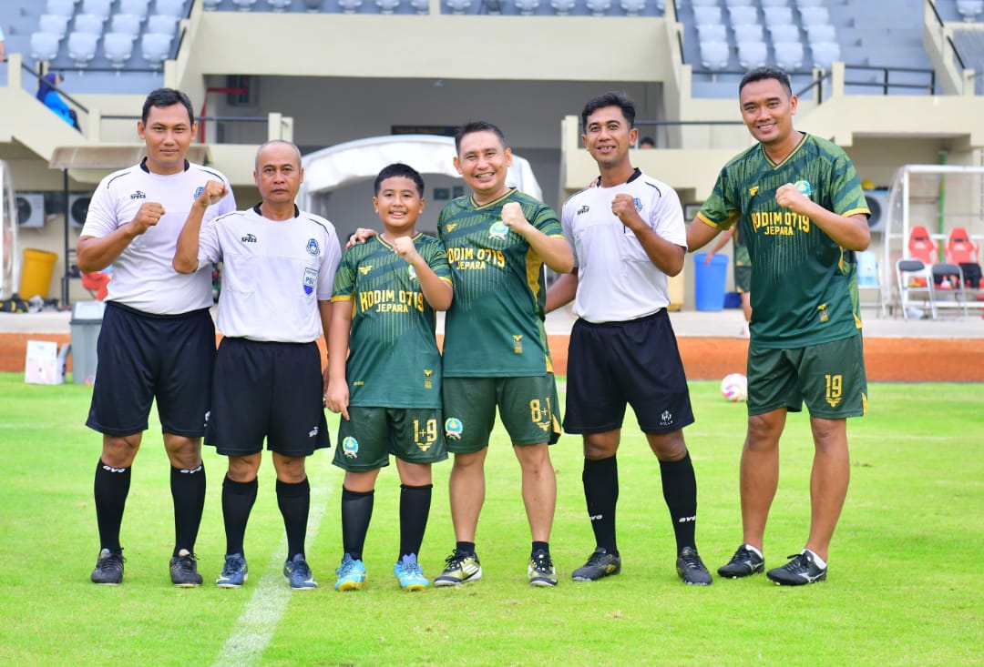 Semangat Sportivitas di Lapangan Hijau: Kodim 0719 / Jepara Gelar Laga Mini Soccer Persahabatan di Stadion GBK