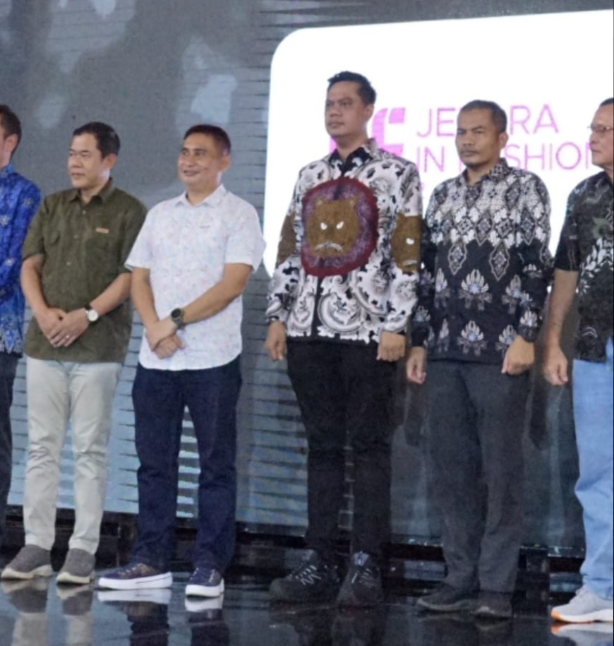 Komandan Kodim 0719 / Jepara Beserta Istri Hadiri “Jepara in Fashion” dalam Rangka Hari Jadi Jepara