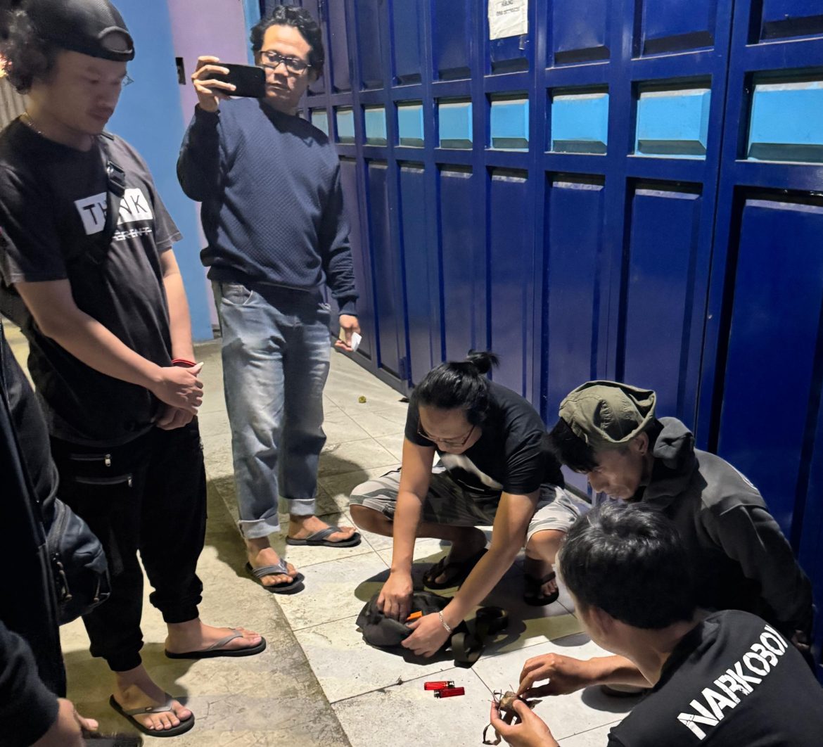 Drama Penangkapan di Magelang Daun Pisang Jadi Bukti,Sabu disita,Pengedar Tersungkur