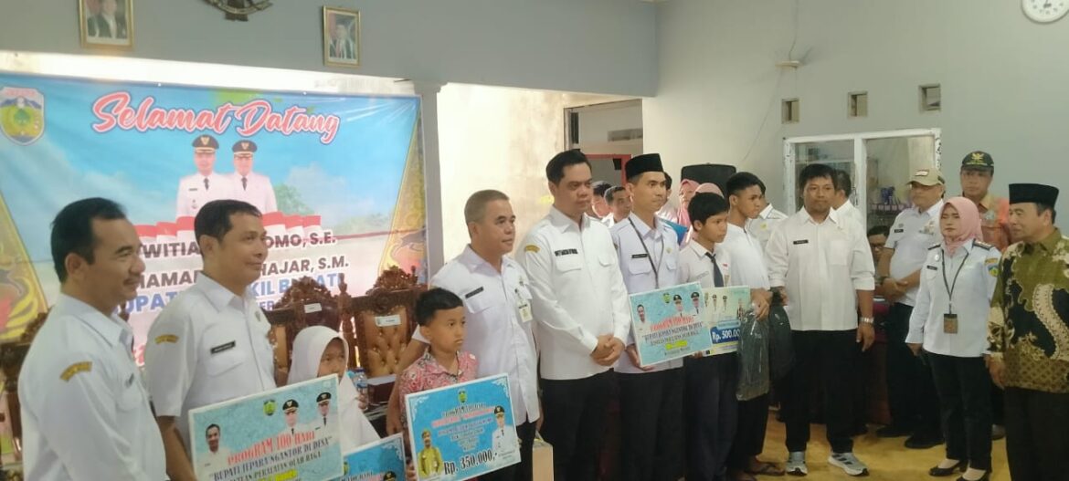 Danramil 05 / Mayong Hadiri Kegiatan “Bupati Ngantor di Balai Desa” di Desa Bungu Kecamatan Mayong