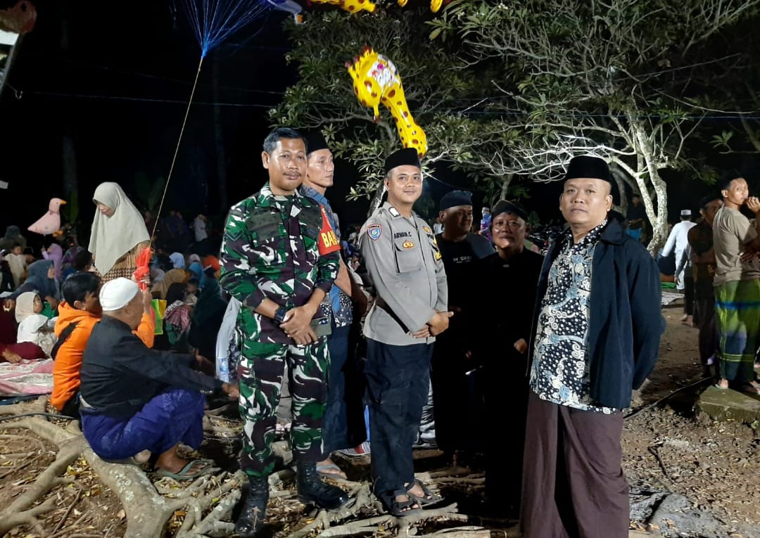 Babinsa Desa Banyumanis Kodim 0719 / Jepara, Hadiri Doa Bersama “Manganan” Jelang Tradisi Sedekah Bumi