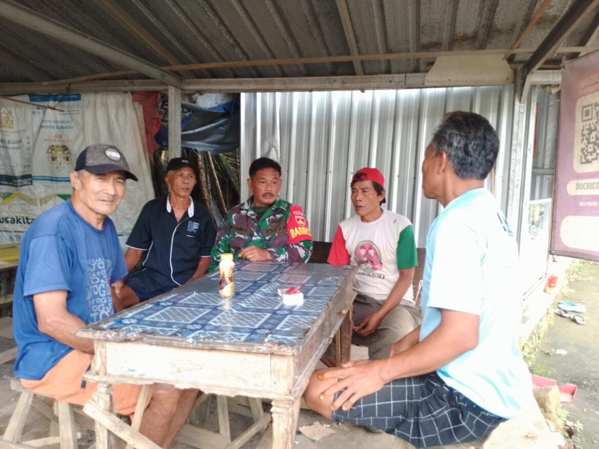 TMMD Jalan, Komsos Tetap Jalan! Inilah Sosok Babinsa Sejati di Kecapi