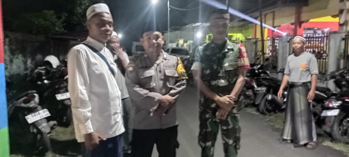 Babinsa Mulyoharjo Serda Suhartono Monitoring Kegiatan Doa Bersama Sedekah Bumi di Desa Mulyoharjo, Jepara