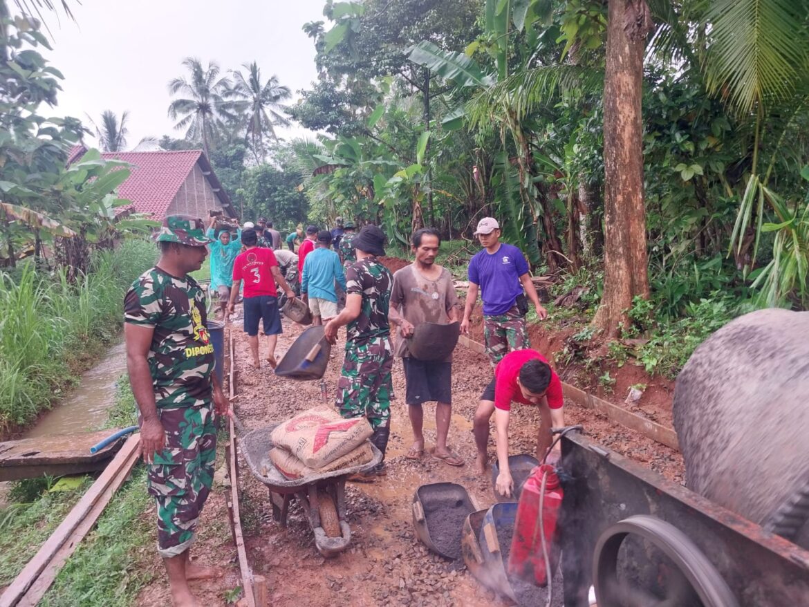 Taklukkan Hujan, Satgas TMMD Pahat Perubahan di Desa Kecapi